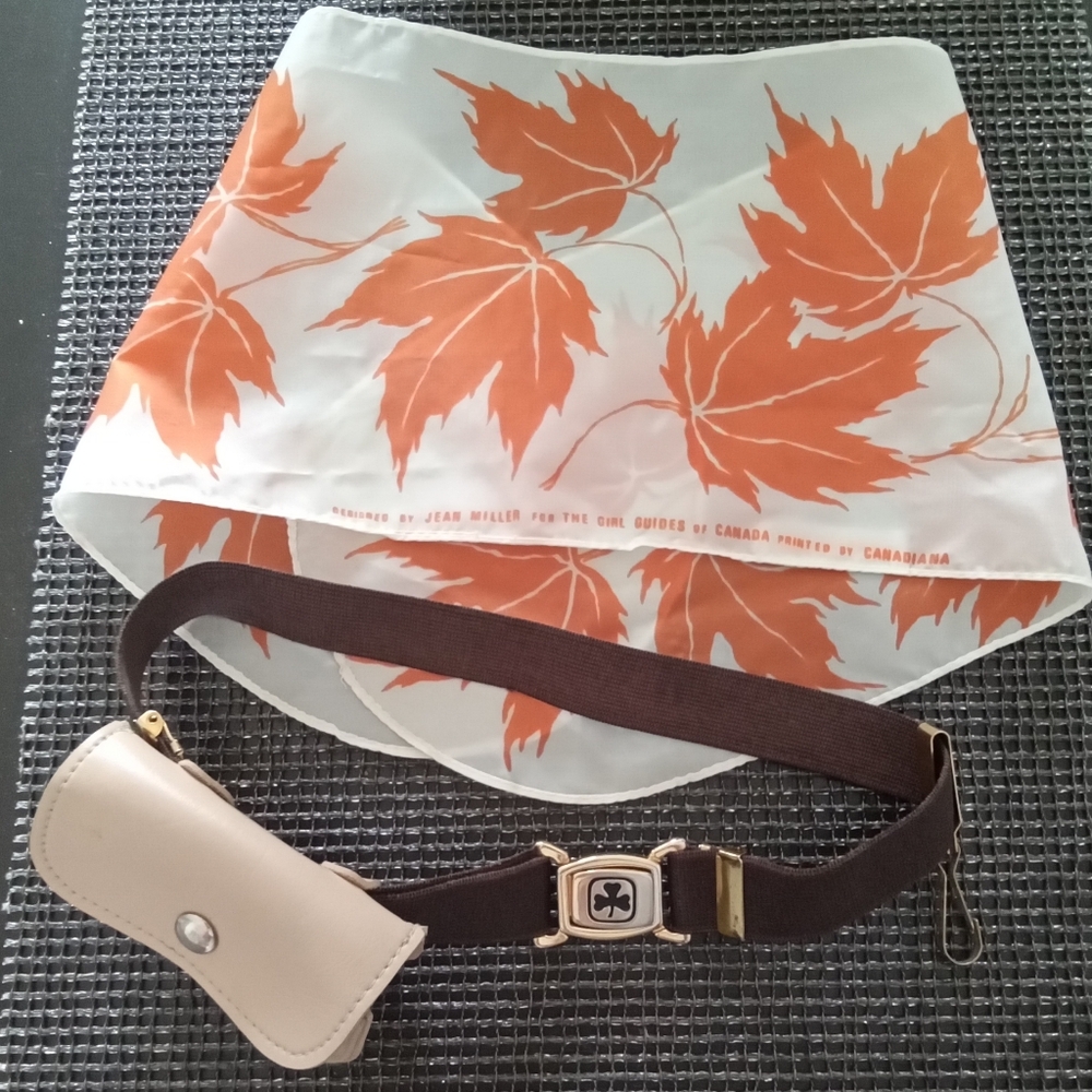 Brownie Girl Guide Belt Pouch Scarf